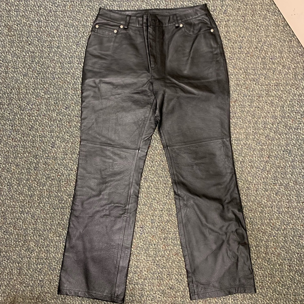 Newport News Jeanology leather pants size 10